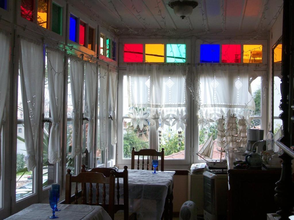 Apartamento Aeginitiko Archontiko Aegina Exterior foto