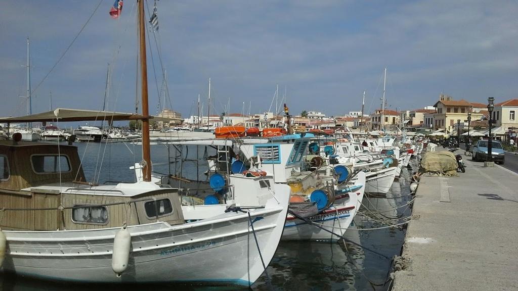 Apartamento Aeginitiko Archontiko Aegina Exterior foto