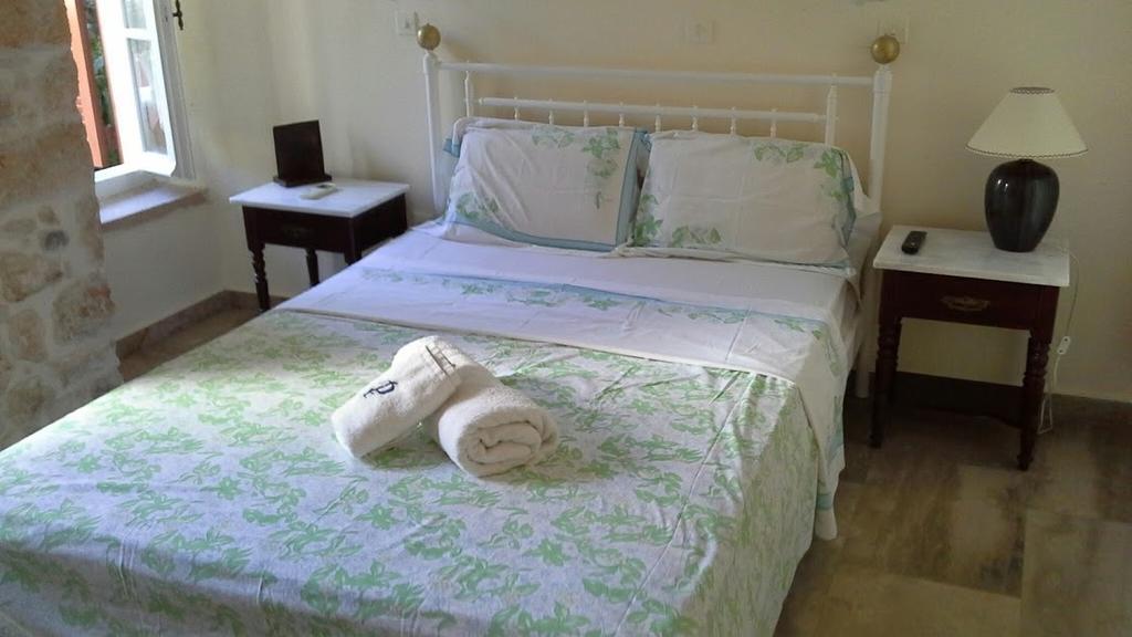 Apartamento Aeginitiko Archontiko Aegina Exterior foto